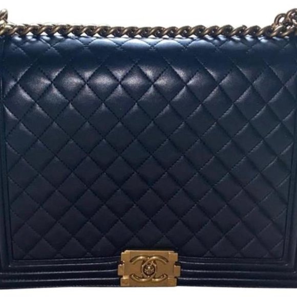 100% Authentic Chanel Boy Large Quilted Black - Picture 1 of 4